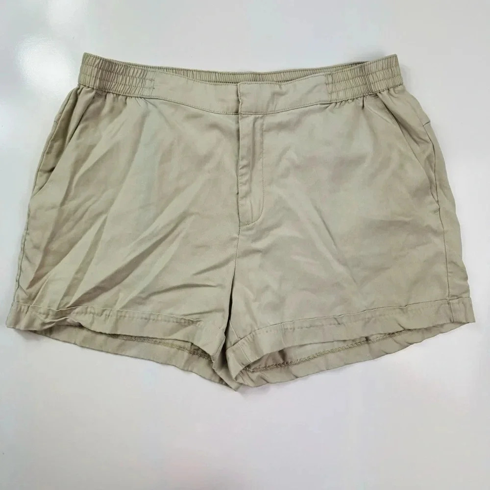 A New Day Khaki Shorts Size‎ Large